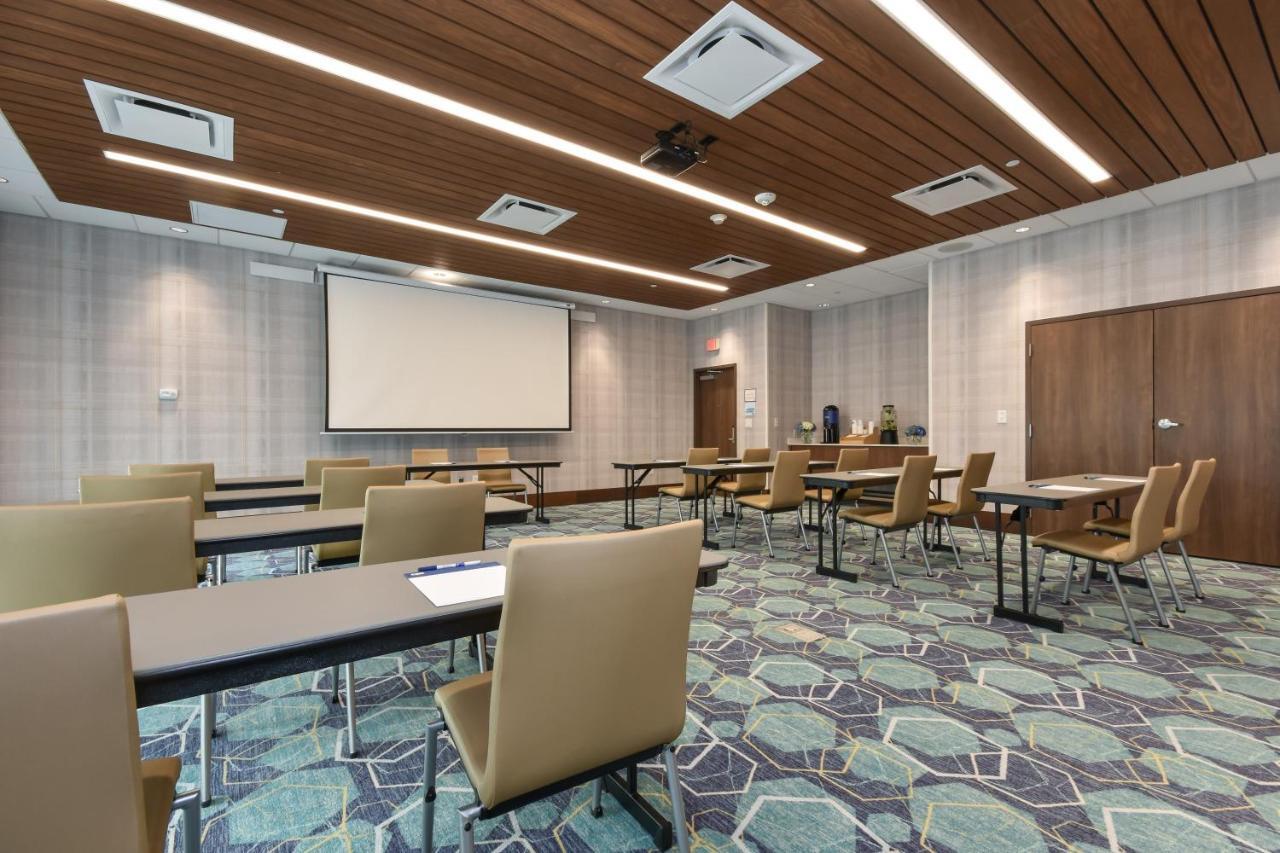 Holiday Inn Express & Suites Charlotte - Ballantyne By Ihg Exterior photo