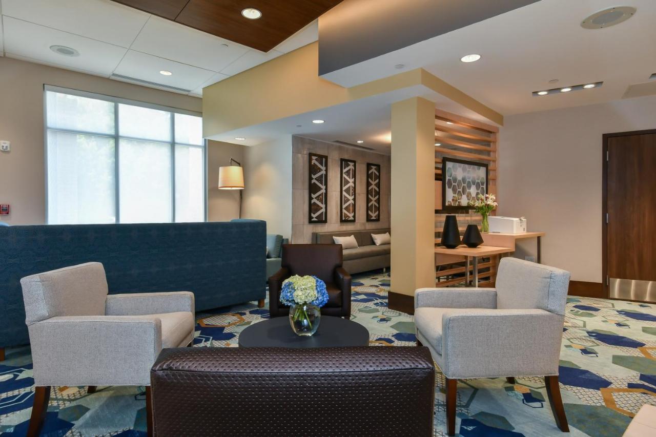 Holiday Inn Express & Suites Charlotte - Ballantyne By Ihg Exterior photo