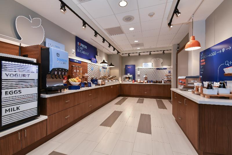 Holiday Inn Express & Suites Charlotte - Ballantyne By Ihg Exterior photo